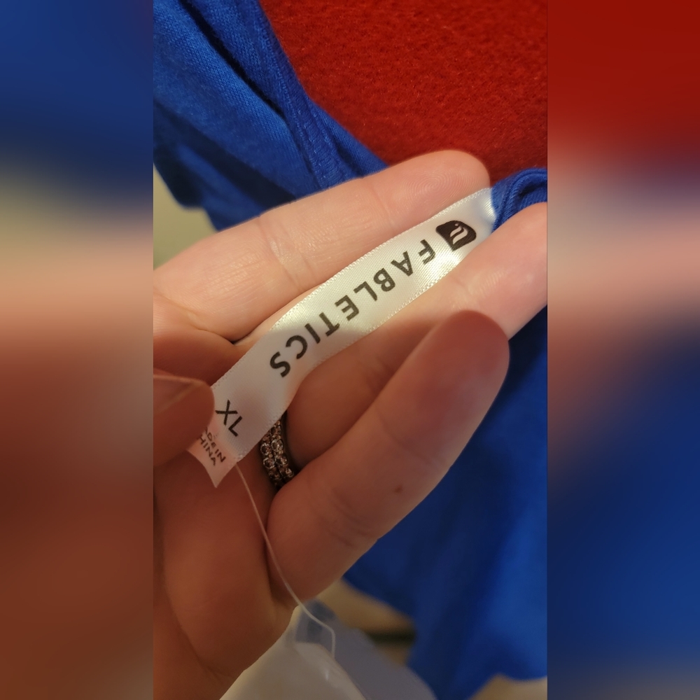 Fabletics womans XL BWT Blue Tank Top  Retails 29.95